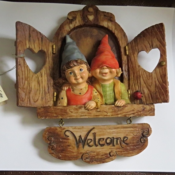 NEW WITH TAG Adorable Jonas & Catie GNOMES Welcome Sign Resin - Picture 1 of 5